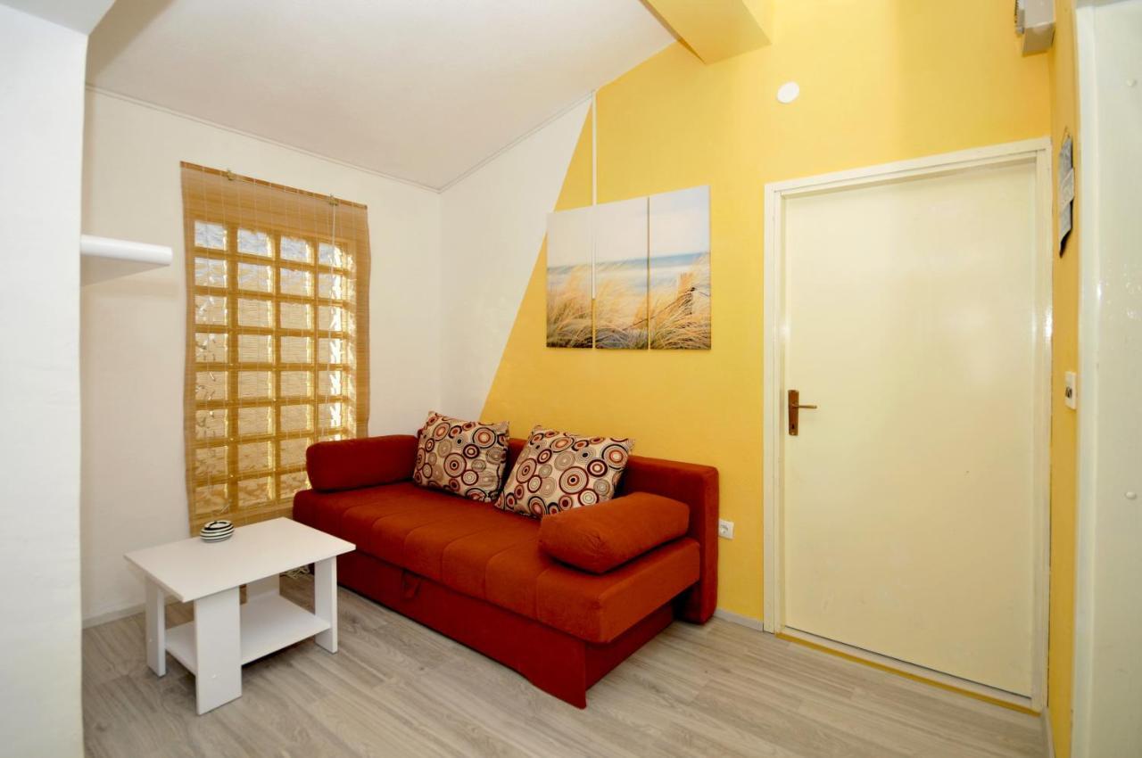 Apartments With A Parking Space Okrug Donji, Ciovo - 13732 Donji Okrug  Buitenkant foto